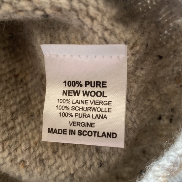 The Croft House Scottish Wool Fair Isle Sweater Size Small - Picture 15 of 15